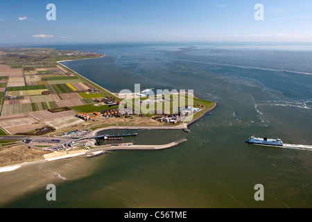 Niederlande, Hafen und Weiler namens Horntje auf Insel Texel. Luft. Fähre von Den Helder. Stockfoto