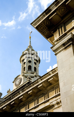 Turm der Pfarrkirche St Alfege in Greenwich London von Nicholas Hawksmoor entworfen Stockfoto