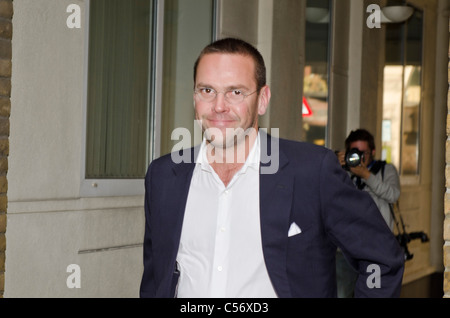 James Murdoch will seinen Vater Stafford Hotel Blue Ball Hof Str. Jamess London Uk Telefon hacking Skandal und BSkyB-deal Stockfoto