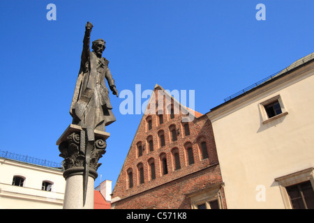 Statue von Piotr Skarga am Sankt-Maria-Magdalena-Platz. Krakau, Polen. Stockfoto