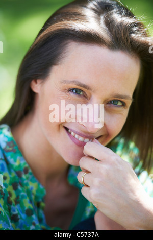 Nahaufnahme der lächelnde Frau Stockfoto