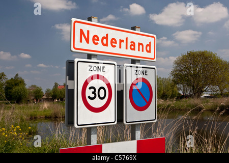 Niederlande, Nederland, Dorf namens Nederland, d.h. Niederlande in niederländischer Sprache. Stockfoto