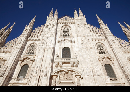 Dom von Mailand, blauer Himmel Stockfoto