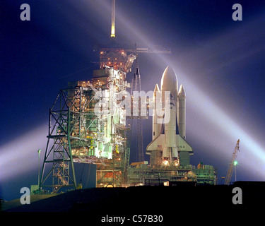 Space Shuttle Columbia auf Startrampe 39A vor ihrem Jungfernflug, STS-1. Stockfoto