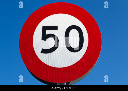 Traffic Sign 50 Geschwindigkeitsbegrenzung, Auckland, New Zealand, Montag, 11. Juli 2011. Stockfoto