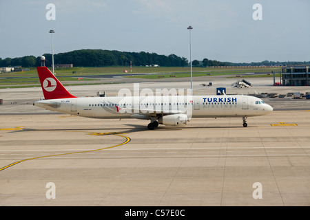 Airbus A321, Reg TC-JRK, Zugehörigkeit zu Turkish Airlines am Flughafen Brüssel Stockfoto