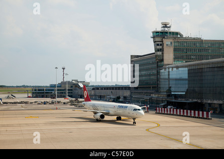 Airbus A321, Reg TC-JRK, Zugehörigkeit zu Turkish Airlines am Flughafen Brüssel Stockfoto