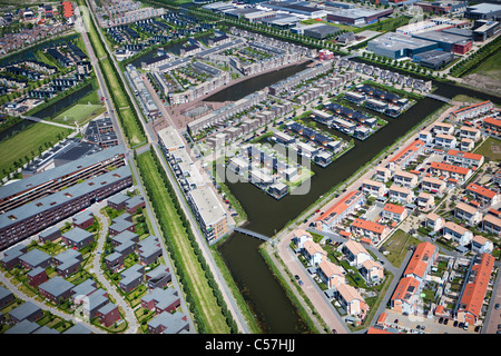 Niederlande, Utrecht, moderne Wohnhaus Bau. Luft. Stockfoto