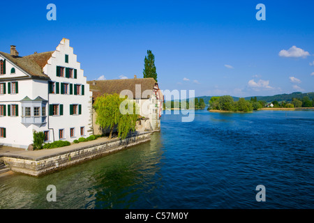 Stein bin Rhein, Schweiz, Europa, Kanton Schaffhausen, Provinzstadt, Old Town, Mittelalter, Fluss, Fluss, Rhein, Häuser, ho Stockfoto