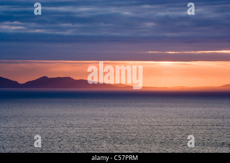 Sonnenuntergang über North Uist aus Isle Of Skye, Schottland, Großbritannien. Stockfoto