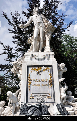 Mozart-Statue im Burggarten Schlossgarten, Wien, Austria, Europe, Juni 2011 Stockfoto