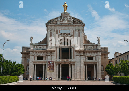 Die Porziuncola Kirche, die erste Kirche erbaut von San Franziskus in Assisi. Stockfoto