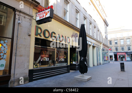 Rogano Oyster Bar Restaurant und Logo Sign Glasgow, Romano Seafood Restaurant ist Glasgows ältestes Restaurant im Art déco-Design Stockfoto