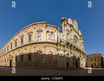 Italien, Lecce, Apulien, Europa, Basilica di Santa Croce Kirche, Kloster, Frühling, Menschen, Stockfoto