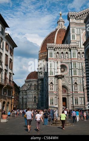 Der Dom von Florenz während eines Arbeitstages. Stockfoto