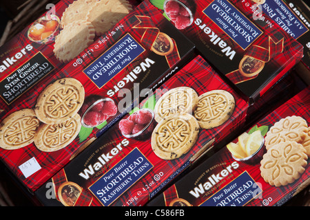 UK, Vereinigtes Königreich, Großbritannien, Großbritannien, Schottland, Edinburgh, Royal Mile, Tartan, Tartans und Walkers Kekse, Shortbread, Stockfoto