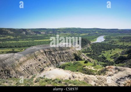 Land-Formationen im Theodore-Roosevelt-Nationalpark, North Dakota, USA. Stockfoto