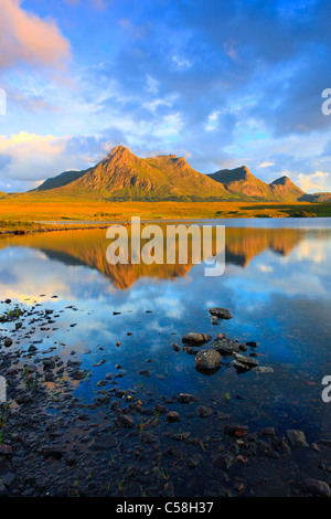 Abend, Abendstimmung, Alpenglühen, Ben Loyal, Berge, Bergen, Gewässern, Gipfel, Berggipfel, glühend, Great Britain, hoch Stockfoto