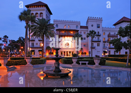 Lightner Museum, Brunnen, Dämmerung, alten Alcazar Hotel, Rathaus, St. Augustine, Florida, USA, USA, Amerika, Stockfoto