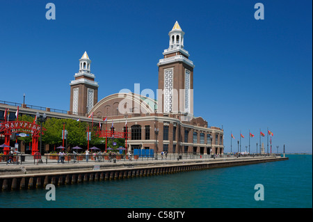 Navy Pier, Chicago, Illinois, USA, USA, Amerika, Wasser, Türme Stockfoto