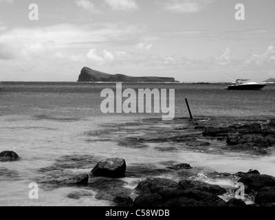 Insel Coin de Mire Naturschutzgebiet Cap Malheureux Mauritius und Boot Stockfoto