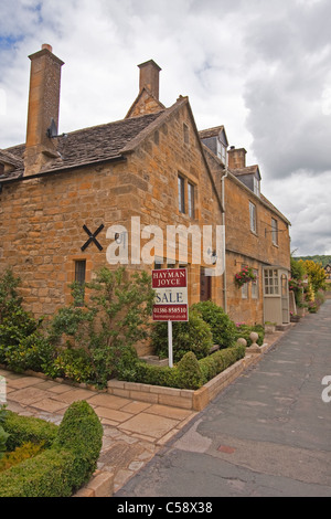 Haus zum Verkauf in Cotswold Dorf von Broadway Stockfoto