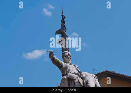 Denkmal für die Schlacht von Mentana auf Platz Piazza Mentana in Florenz, Italien. Stockfoto