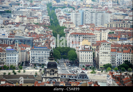 Panoramablick auf Lyon von Fourvière Hügel. Stockfoto