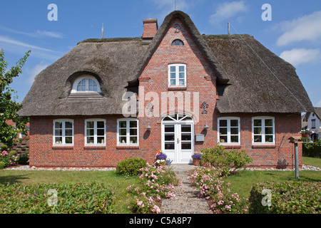 reetgedeckten Haus, Nebel Dorf, Insel Amrum, Nordfriesland, Schleswig-Holstein, Deutschland Stockfoto