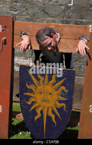 Mann in mittelalterlichen Kostümen in Aktien Stockfoto