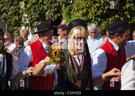 Trachtengruppe, Festumzug, Erntedankfest Und Weinfest, Schwarzwald, Menschen am Erntedankfest Thanksgiving Day, Schwarzwald Stockfoto