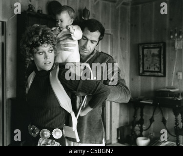 JANE FONDA mit Roger Vadim und seiner Tochter Vanessa um 1970 Stockfoto