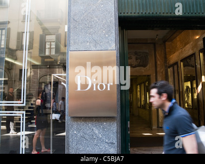 Dior speichern in Via Montenapoleone Luxus Straße - Mailand - Italien Stockfoto