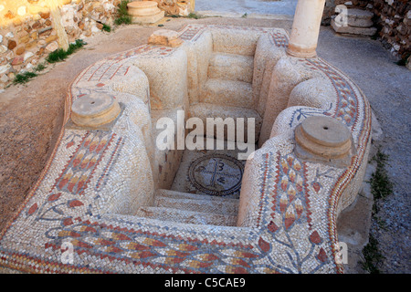 Baptisterium Becken von der byzantinischen Kirche von Vitalis (6. Jh.), Sbeitla, Tunesien Stockfoto