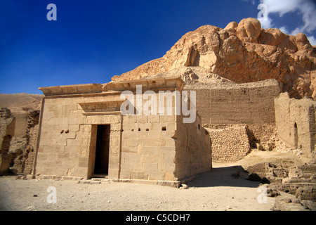 Tempel der Hathor, Deir el-Medina, Luxor (Westjordanland), Ägypten Stockfoto