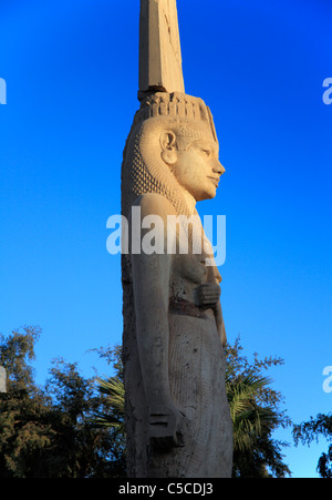 Statue von Meryetamun, Tochter von Ramses II (13. Jh. v. Chr.), Achmin, in der Nähe von Sohag, Ägypten Stockfoto