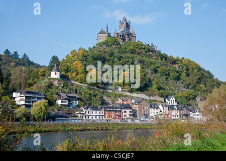 ICochem Kaiserburg (Reichsburg), Wahrzeichen von Cochem, Mosel, Rheinland-Pfalz, Deutschland, Europa Stockfoto