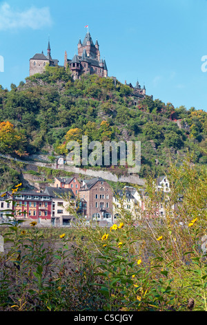 ICochem Kaiserburg (Reichsburg), Wahrzeichen von Cochem, Mosel, Rheinland-Pfalz, Deutschland, Europa Stockfoto