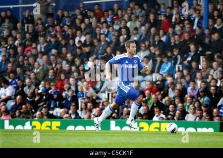 Lampard mit Ball zu seinen Füßen während Chelsea FC'c 1. Pre-Saison freundliche Fußball match bei Portsmouth Stockfoto