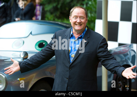 John Lasseter besucht die UK-Premiere von CARS 2 am Empire Leicester Square am 17. Juli 2011 in Whitehall Gardens, London Stockfoto