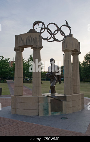 Das Gateway of Dreams-Skulptur im Centennial Olympic Park in der Innenstadt von Atlanta, Georgia Stockfoto