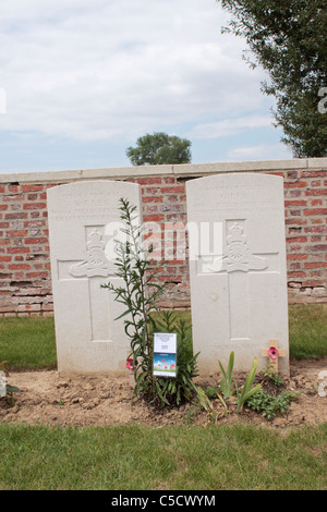 Gräber von Vater und Sohn getötet am selben Tag in die gleiche Aktion während der Schlacht an der Somme WW1 Stockfoto