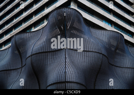 "Blaumann" Verkleidung für Guy's Hospital in London entworfen von Heatherwick Studio Stockfoto