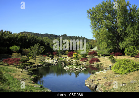 Japanischer Garten in der Bambouseraie Prafrance, Anduze, Languedoc-Roussillon, Frankreich. Stockfoto