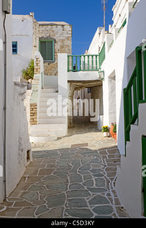 Eine Gasse im alten Teil der Stadt Chora, Insel Folegandros Stockfoto