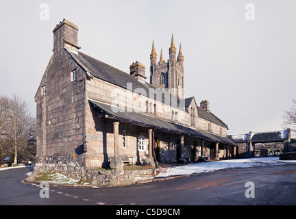 Sexton's Cottage and Church House, Widecombe in The Moor, Dartmoor, Devon, England, Vereinigtes Königreich Stockfoto