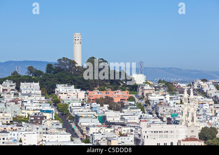 Coit Tower auf dem Telegraph Hill Pioneer Park San Francisco Kalifornien, Vereinigte Staaten von Amerika USA Stockfoto