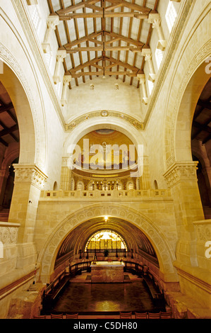 Innenraum der Franziskaner Kirche der Verklärung, vom Architekten Antonio Barluzzi, auf dem Gipfel von Mount Tabor Stockfoto