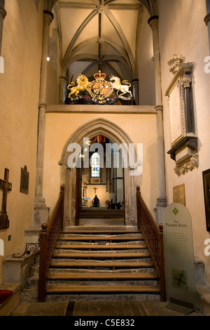 Pilger Schritte in der Kathedrale von Rochester Stockfoto