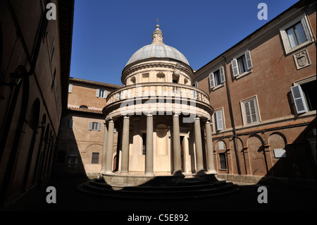 Italien, Rom, Komplex von San Pietro in Montorio, Tempel Tempietto del Bramante, Renaissance-Architektur Stockfoto